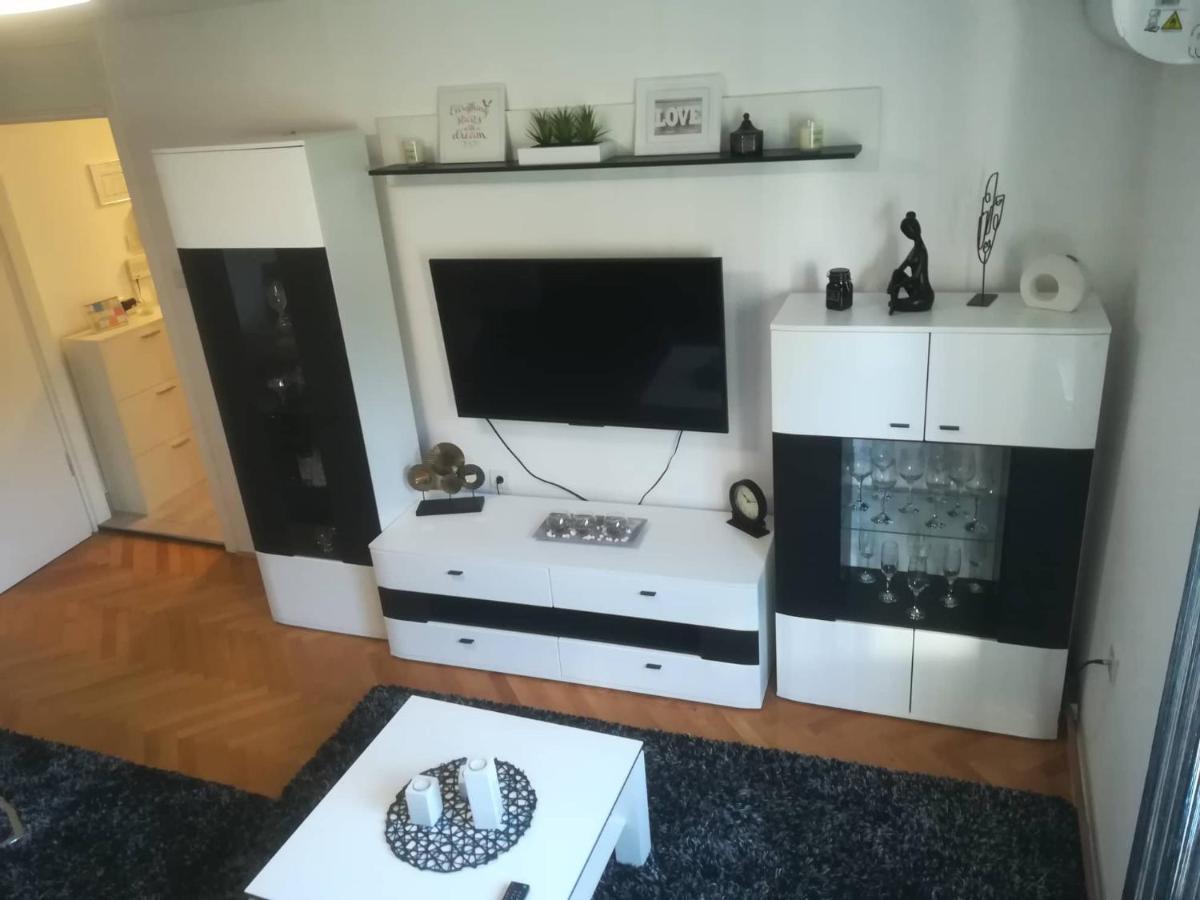 Apartman D&D*** Varazdin Luaran gambar