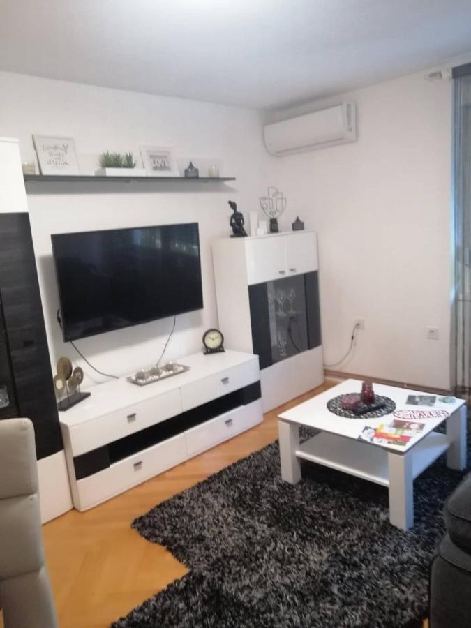 Apartman D&D*** Varazdin Luaran gambar